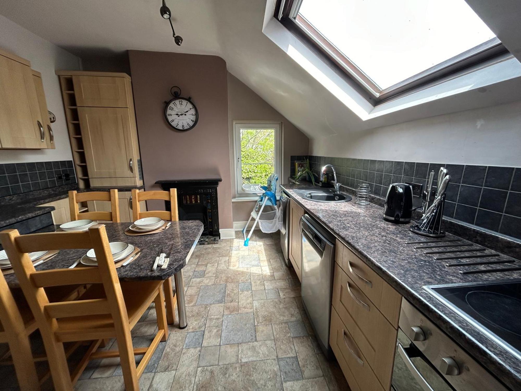 Seaside Rentals Bournemouth - 2Br, Upto 6Ppl, Beach 3 Min Walk, Dogs Ok, Wifi, Park 2 Cars Екстериор снимка